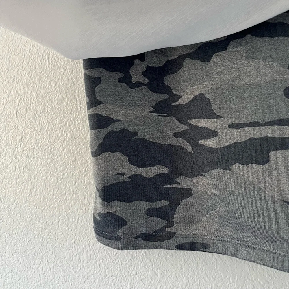 ATHLETA GIRL TIE BREAKER TANK in camo size M 8-10
